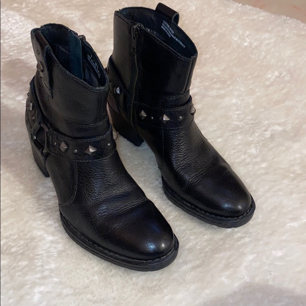 Black little booties